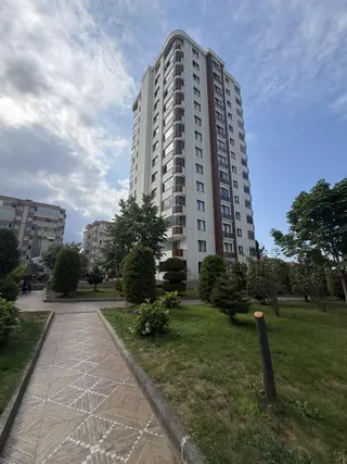 Söğütlüde Usataoğlu Park Evlerinde 185 M² Lüks 1. Kat Daire