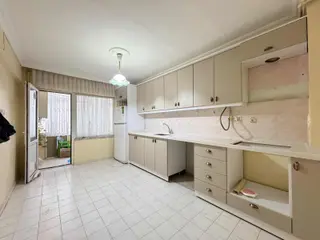 //revos// Muhittin Mahalesinde Geniş 3+1 Kiralık Daire //revos//