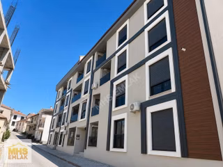 Merkezi Konumda, Yerden Isıtmalı, Kapalı Otoparklı 1+1 Daire