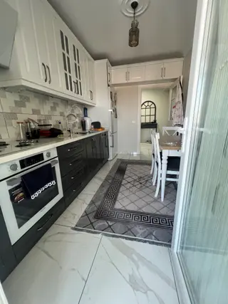 Küçükçekmece Atakent'te Satılık 3+1 Daire, 135 M², Doğa Ve Şehir Manzaralı, Güvenlikli Site İçi