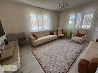 Camiicedit Mahallesinde Daire