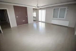Ordu Caddesi Yakını Genç Binada Asansörlü K. Otoparklı Daire
