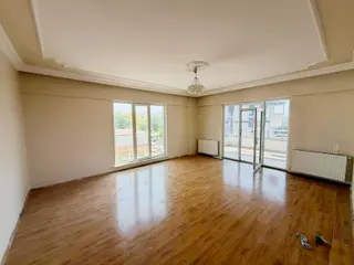 Yusuf Karadağlı'dan Yeni Köy Garajı Civarı 3+1 Kiralık Daire