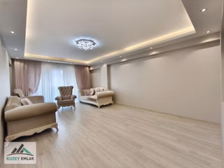 Güneşevlerin Merkezinde Geniş Süper Lüks 4+1 Daire