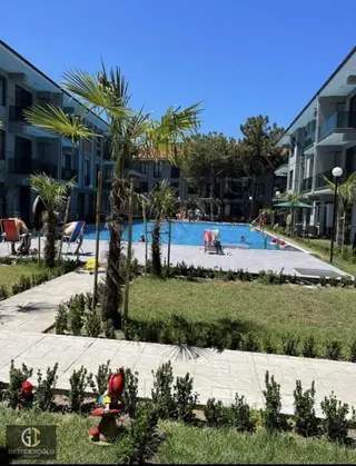2+1 Havuz Cephe Camlik Sitesi