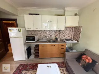 Buca Atatürk Mahallesinde Kiralık 1+1 Eşyalı Klimalı Ev