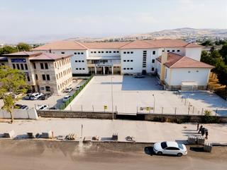 Ema' Dan Her Türlü Okul 2 Dk Yürüme Mesafesinde. Önü Açık