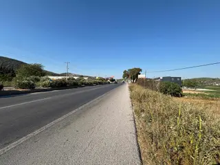 Ana Yola Sıfır Bodrum Havalimanına Yakın Satılık