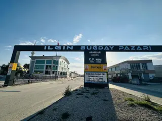 Enes Acur'dan Ilgın Buğday Pazarında 255 M2 Depo & Dükkan