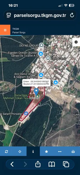 İzmir Buca Zaferde Fabrika Depolama Alanı
