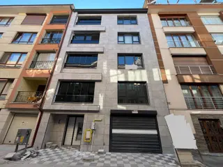 Bess'den Kurtuluş Mah.cumhuriytet Bulv. Yakını Satılık 3+1 Daire