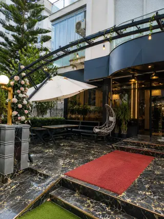 Devren Kiralık Liman’da 100 M² Süper Lüks, Full Donanımlı Güzellik & Kuaför Merkezi