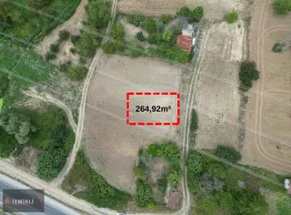 Serdivan Aşağıdereköyde Göl Manzaralı, Yol Kenarı 265 M² Satılı