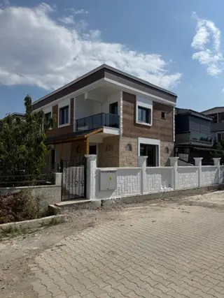 Canyurt Gayrimenkulden Satılık Villa