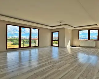 Gyd Emlak'tan Ana Caddeye Yakın Çift Balkonlu Geniş Ve Ferah 2+1
