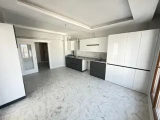 Hasan Akbulut'dan Güngör Caddesinde 4+1 Kiralık Daire