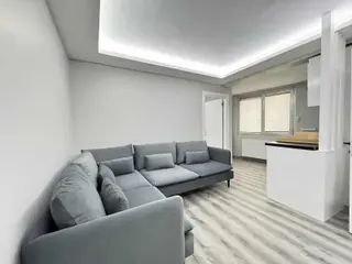 Muhteşem Konum Cadde Üzeri 1+1 Full Sıfır Eşyalı Kiralık Daire