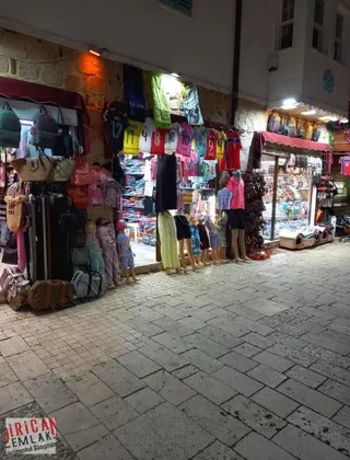 Side Merkez Antik Kent De Açıklamayı Okuyun