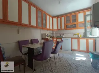 Yıldırım Emlak'tan Zaferde 3+1 Ara Kat Yol Cepheli Daıre