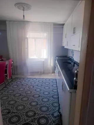 Sento Caddesinde Satılık 3+1 Daire