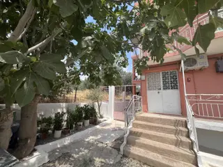 Bornova Naldoken'de Sessiz Sakin Konumda Temiz 3 + 1 Kiralık