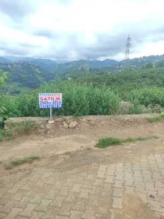 Trabzon Yalıncakta Satılık 2.940 M2 Arsa,