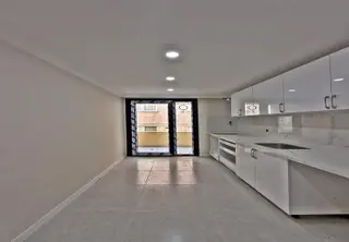 Bahçeşehir 2.kısım Metroya 3dk Sıfır Lüks Acil Satılık 2+1 Daire