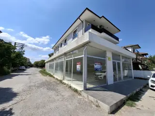 Re/max Ay'dan Adapazarı Tekeler Mahallesinde 220 M² Müstakil Kö