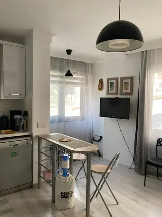 Çeşme Merkezde Anfitiyatro Yakını Kiralık Daire
