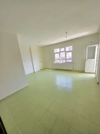 Vesile'den Doğalgazlı 150 M² 3+1