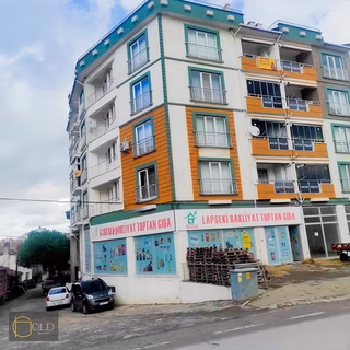 Lapseki Çardakta Cadde Üzerin De 300 M2 Kiralık Depolu İşyeri