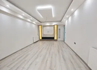 Acill Buca Şirinyer Merkez Civarı Efeler Mah.de 2+1 100m2+30m2 Bahçeli Dgazlı Lüx Satılık Daire