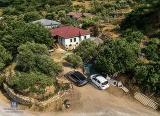 Urla Torosanda Denize 1.4 Km | Çam Ormanına Komşu 5.000 M²