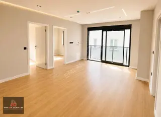 Işıklar Caddesinde 2+1 Uyguna Son Daire