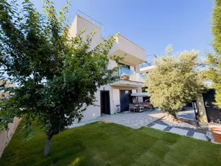 Yiğit Gayrimenkul'den Çeşmealtı'nda Özel Yapım Satılık Villa