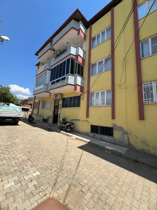 Nazilli Pınarbaşı Mahallesi Satılık 3+1 Geniş Balkonlu Daire