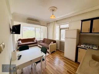 Kerim'den Altınoluk Merkez'de 2+1 Eşyalı Kiralık Daire