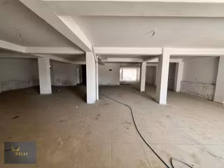 100.yıl Mahallesinde 360m2 Kiralık Dükkan