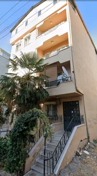 Hüdavendigar'da Aileye Uygun Büyük 2+1 Kiralık Daire 120 M2 Net