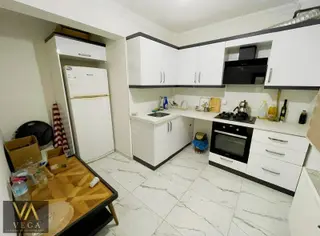 Muradiye'de Satılık Kapalı Mutfaklı 2+1 Arakat Daire