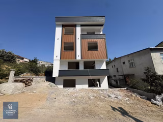 Piyalepaşada 3+1 Çatı Dubleks Geniş Teras Yerden Isıtma Satılık