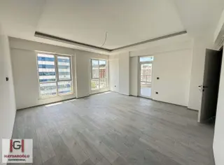 Mücahitler Mah'de Merkezi Konumda Satılık 2+1 Sıfır Daire