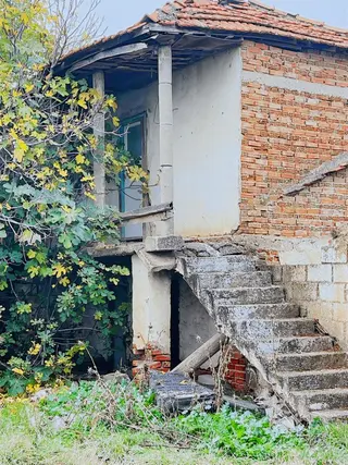 Turpa'dan Musalaryeniköyde 1473 M2 Satılık Köy Evi