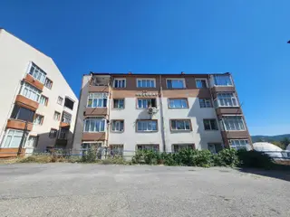 Karabük 5000 Evler Cumhuriyet Mahallesinde Ara Kat 3+1 Daire Satılıktır