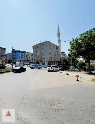 Cadde Üzeri 27.000 Tl Kiracılı Yatırıma Uygun Kupon Köşe Dükkan.