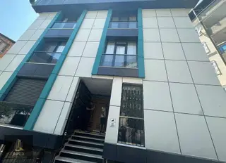Telszilerde De Satılık 2+1 Büyük Tip Yeni Binada Zemin Kat