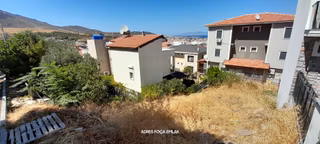 Yenifoçada Deniz Manzaralı 172 M² 0.25/0.75 İmarlı Arsa