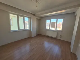 Rba Gayrimenkulden Bahçelievler Civan Sokakta Kiralık 2+1