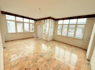 Genç Emlak'tan Nusratiye De Kiralık Geniş Oturumlu 3+1