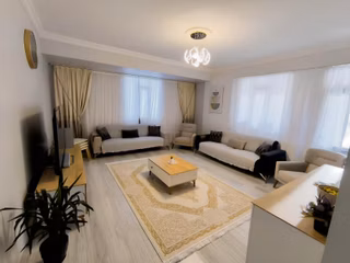 Maride Emlak'tan Mercan Sitesinde Acill Satılık 3+1 Geniş Daire